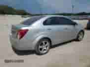 2012 Chevrolet Sonic LTZ с VIN 1G1JE5SH8C4108328, выставлен на аукционе Copart как лот 80509915 с пробегом 111 625 миль миль и Списание • Salvage title. История ставок и продаж доступна на DreamBid. Изображение 3.