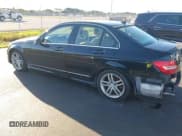 ✅ 2014 Mercedes-Benz C 250 Sport • VIN: WDDGF4HB4ER306668 • Lot: 43431819. Wystawiony na IAAI z przebiegiem 143 016 mil. Bezpłatny archiwum sprzedaży aukcyjnych z USA i szczegółowy raport historii pojazdu na DreamBid. Zdjęcie 3.