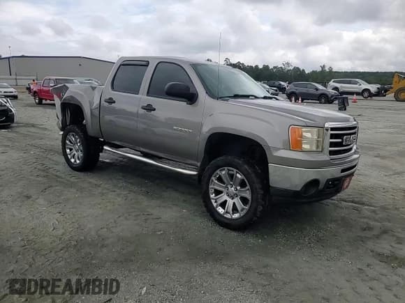 ✅ 2012 GMC Sierra 1500 SLE • VIN: 3GTP2VE79CG268573 • Лот: 71478865. Опубликован ранее на Copart с пробегом 326 655 миль. Бесплатный доступ к архиву аукционных продаж из США и подробный отчёт об истории автомобиля на DreamBid. Изображение 13.