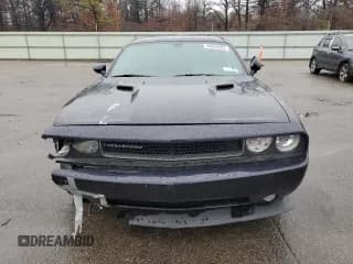 ✅ 2012 Dodge Challenger SXT • VIN: 2C3CDYAG9CH224688 • Lot: 49303685. Wystawiony na Copart z przebiegiem Nie podano. Bezpłatny archiwum sprzedaży aukcyjnych z USA i szczegółowy raport historii pojazdu na DreamBid. Zdjęcie 5.