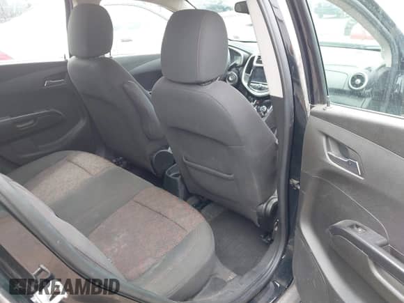 2020 Chevrolet Sonic LT с VIN 1G1JD6SB4L4129665, выставлен на аукционе IAAI как лот 43018158 с пробегом 120 328 миль миль и . История ставок и продаж доступна на DreamBid. Изображение 8.