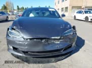 ✅ 2019 Tesla Model S 75D • VIN: 5YJSA1E25KF306895 • Lot: 43749286. Listed on IAAI with 92,686 mi. Free auction sales archive from the USA and detailed vehicle history report at DreamBid. Image 13.