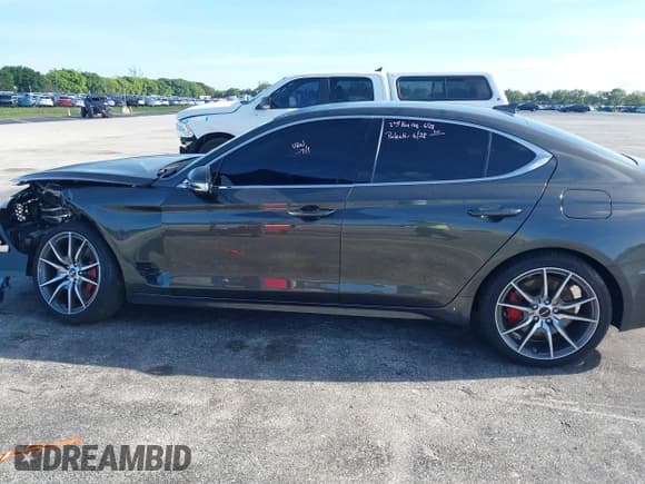 ✅ 2025 Genesis G70 2.5T • VIN: KMTG34SC7SU156246 • Lot: 42788575. Listed on IAAI with 7,842 mi. Free auction sales archive from the USA and detailed vehicle history report at DreamBid. Image 14.