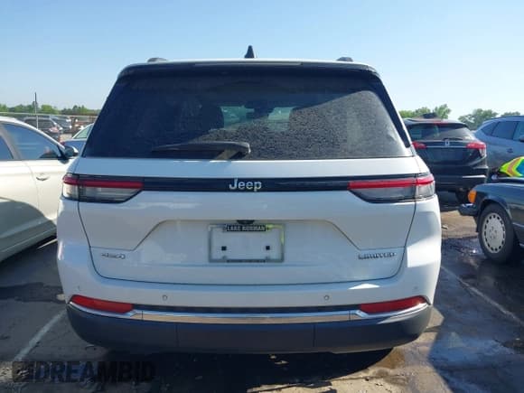 ✅ 2022 Jeep Grand Cherokee Limited • VIN: 1C4RJHBG3N8540707 • Lot: 42176048. Listed on IAAI with Not provided. Free auction sales archive from the USA and detailed vehicle history report at DreamBid. Image 15.