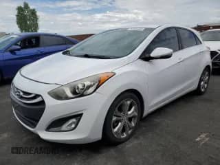 2015 Hyundai Elantra с VIN KMHD35LH7FU236276, выставлен на аукционе Copart как лот 70700345 с пробегом 113 740 миль миль и Списание • Salvage title. История ставок и продаж доступна на DreamBid. Изображение 1.