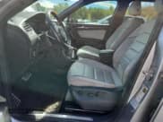 ✅ 2020 Volkswagen Tiguan SEL Premium R-Line • VIN: 3VV4B7AX3LM118546 • Лот: 70311115. Опубликован ранее на Copart с пробегом 88 864 миль. Бесплатный доступ к архиву аукционных продаж из США и подробный отчёт об истории автомобиля на DreamBid. Изображение 7.