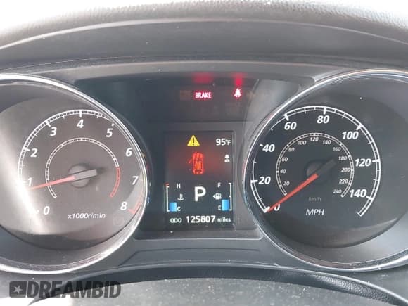 ✅ 2018 Mitsubishi Outlander ES • VIN: JA4AP3AU9JZ001593 • Lot: 43475982. Listed on IAAI with 125,807 mi. Free auction sales archive from the USA and detailed vehicle history report at DreamBid. Image 7.