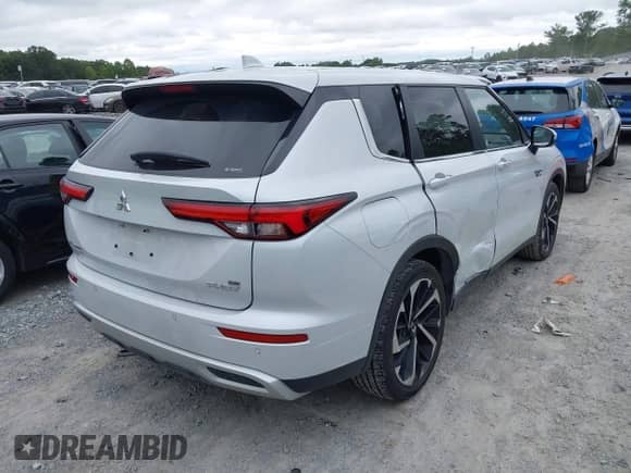 2023 Mitsubishi Outlander SE with VIN JA4T5UA98PZ062717, listed as a IAAI auction lot 42898791 with 42,864 mi miles and . Bid and sale history available at DreamBid. Image 4.