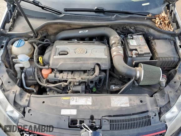 ✅ 2014 Volkswagen Golf GTI Wolfsburg Edition • VIN: WVWHD7AJ7EW002811 • Lot: 93203995. Wystawiony na Copart z przebiegiem 93 023 mil. Bezpłatny archiwum sprzedaży aukcyjnych z USA i szczegółowy raport historii pojazdu na DreamBid. Zdjęcie 11.