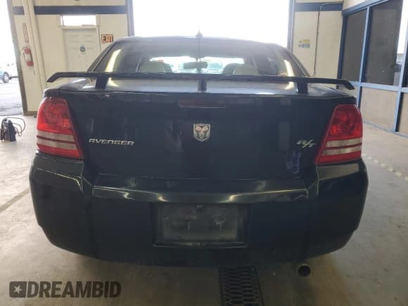 ✅ 2008 Dodge Avenger R/T • VIN: 1B3LC76M88N108583 • Лот: 79483434. Опубликован ранее на Copart с пробегом Не указан. Бесплатный доступ к архиву аукционных продаж из США и подробный отчёт об истории автомобиля на DreamBid. Изображение 6.