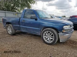 ✅ 1999 Chevrolet Silverado 1500 LS • VIN: 1GCEC14W2XZ167659 • Lot: 86246625. Wystawiony na Copart z przebiegiem 146 677 mil. Bezpłatny archiwum sprzedaży aukcyjnych z USA i szczegółowy raport historii pojazdu na DreamBid. Zdjęcie 4.