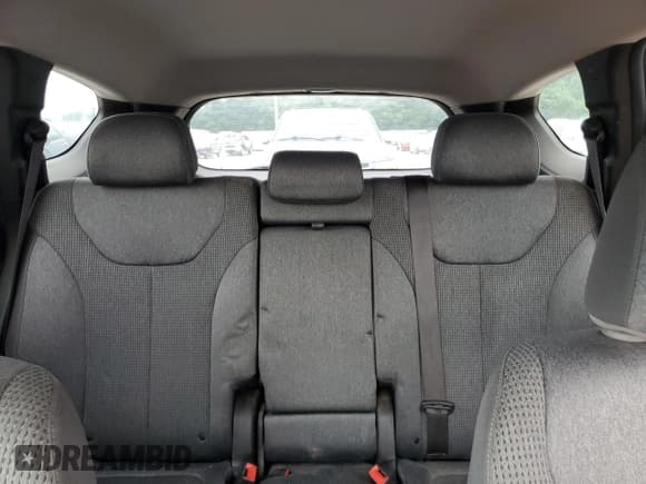 ✅ 2019 Hyundai Santa Fe SE • VIN: 5NMS23AD5KH031575 • Лот: 60309245. Опубликован ранее на Copart с пробегом 127 957 миль. Бесплатный доступ к архиву аукционных продаж из США и подробный отчёт об истории автомобиля на DreamBid. Изображение 10.