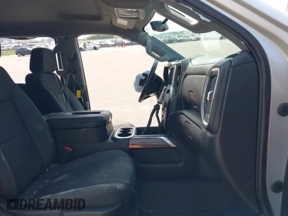 ✅ 2022 Chevrolet Silverado 1500 LT Trail Boss • VIN: 3GCPYFED3NG210844 • Lot: 42403476. Wystawiony na IAAI z przebiegiem 14 197 mil. Bezpłatny archiwum sprzedaży aukcyjnych z USA i szczegółowy raport historii pojazdu na DreamBid. Zdjęcie 5.