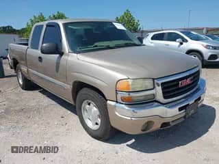 2004 GMC Sierra 1500 SLE with VIN 2GTEC19T441140840, listed as a IAAI auction lot 43166368 with 102,566 mi miles and . Bid and sale history available at DreamBid. Image 1.