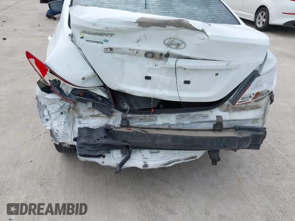 ✅ 2016 Hyundai Accent SE • VIN: KMHCT4AE1GU133578 • Lot: 42111547. Wystawiony na IAAI z przebiegiem 110 590 mil. Bezpłatny archiwum sprzedaży aukcyjnych z USA i szczegółowy raport historii pojazdu na DreamBid. Zdjęcie 6.