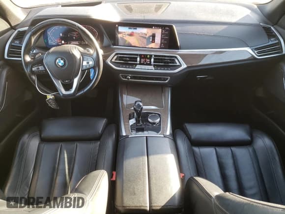 ✅ 2019 BMW X5 xDrive40i • VIN: 5UXCR6C54KLL01724 • Lot: 89566595. Listed on Copart with 84,720 mi. Free auction sales archive from the USA and detailed vehicle history report at DreamBid. Image 8.