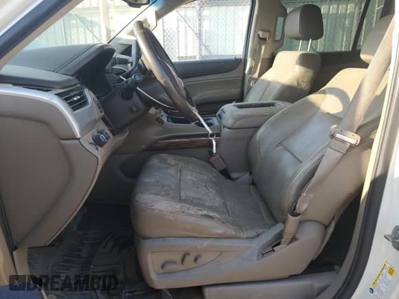 ✅ 2015 GMC Yukon XL SLT • VIN: 1GKS2HKC3FR202252 • Lot: 65077025. Wystawiony na Copart z przebiegiem 193 607 mil. Bezpłatny archiwum sprzedaży aukcyjnych z USA i szczegółowy raport historii pojazdu na DreamBid. Zdjęcie 7.