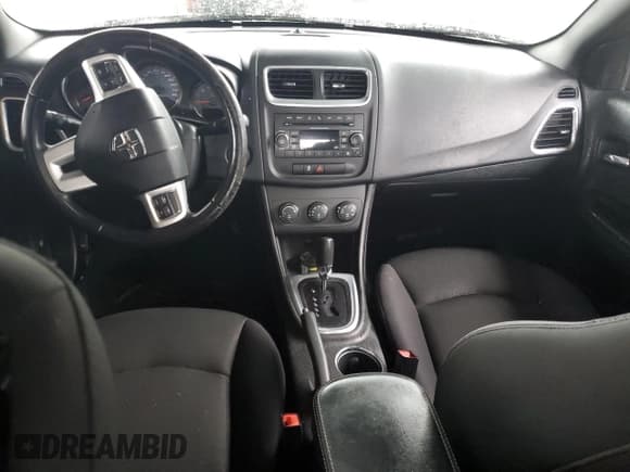 ✅ 2013 Dodge Avenger SXT • VIN: 1C3CDZCG5DN583600 • Lot: 71947043. Wystawiony na Copart z przebiegiem 126 008 mil. Bezpłatny archiwum sprzedaży aukcyjnych z USA i szczegółowy raport historii pojazdu na DreamBid. Zdjęcie 8.