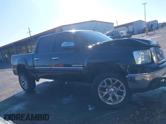 ✅ 2011 GMC Sierra 1500 SLE • VIN: 3GTP1VE07BG391499 • Лот: 43524534. Опубликован ранее на IAAI с пробегом 160 998 миль. Бесплатный доступ к архиву аукционных продаж из США и подробный отчёт об истории автомобиля на DreamBid. Изображение 14.