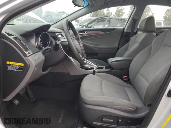 ✅ 2012 Hyundai Sonata Hybrid • VIN: KMHEC4A40CA030499 • Lot: 59590825. Listed on Copart with 125,184 mi. Free auction sales archive from the USA and detailed vehicle history report at DreamBid. Image 7.