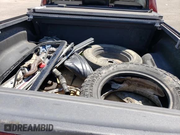 ✅ 2018 Ram 1500 Laramie • VIN: 1C6RR7VT7JS262281 • Лот: 59587053. Опубликован ранее на Copart с пробегом Не указан. Бесплатный доступ к архиву аукционных продаж из США и подробный отчёт об истории автомобиля на DreamBid. Изображение 13.