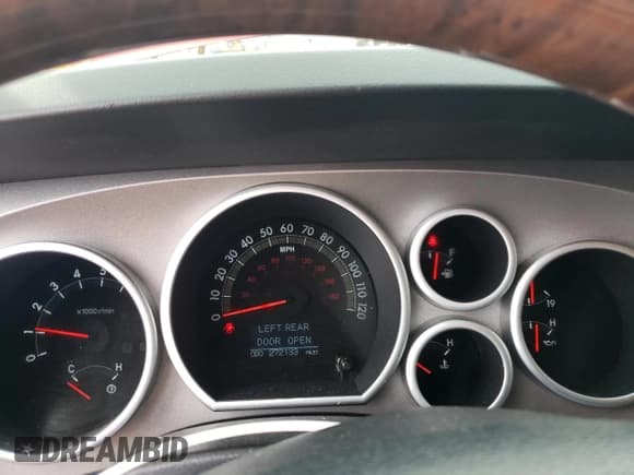 ✅ 2011 Toyota Tundra Limited • VIN: 5TFHY5F15BX195127 • Lot: 71666525. Listed on Copart with 272,133 mi. Free auction sales archive from the USA and detailed vehicle history report at DreamBid. Image 9.