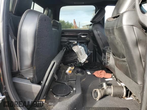 ✅ 2019 Ram 2500 Laramie • VIN: 3C6UR5FJ2KG577526 • Lot: 73349464. Listed on Copart with Not provided. Free auction sales archive from the USA and detailed vehicle history report at DreamBid. Image 11.