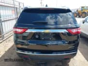 ✅ 2020 Chevrolet Traverse Premier • VIN: 1GNERKKW4LJ155519 • Lot: 43235276. Wystawiony na IAAI z przebiegiem 57 917 mil. Bezpłatny archiwum sprzedaży aukcyjnych z USA i szczegółowy raport historii pojazdu na DreamBid. Zdjęcie 17.