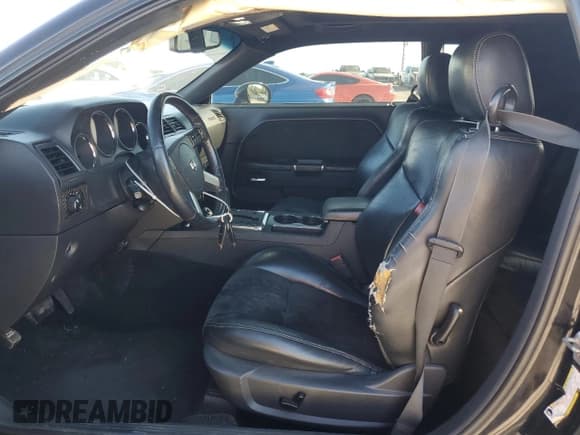 ✅ 2009 Dodge Challenger SRT-8 • VIN: 2B3LJ74W09H526236 • Lot: 73021324. Wystawiony na Copart z przebiegiem 204 247 mil. Bezpłatny archiwum sprzedaży aukcyjnych z USA i szczegółowy raport historii pojazdu na DreamBid. Zdjęcie 7.