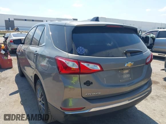 ✅ 2018 Chevrolet Equinox LT • VIN: 3GNAXJEV1JS566275 • Lot: 43212923. Wystawiony na IAAI z przebiegiem 193 291 mil. Bezpłatny archiwum sprzedaży aukcyjnych z USA i szczegółowy raport historii pojazdu na DreamBid. Zdjęcie 3.