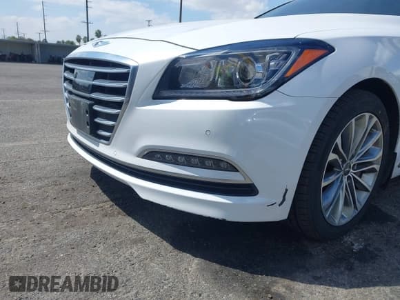 ✅ 2017 Genesis G80 3.8L • VIN: KMHGN4JE7HU209821 • Lot: 43172226. Wystawiony na IAAI z przebiegiem 57 675 mil. Bezpłatny archiwum sprzedaży aukcyjnych z USA i szczegółowy raport historii pojazdu na DreamBid. Zdjęcie 17.