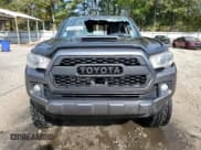 ✅ 2017 Toyota Tacoma SR5 • VIN: 5TFSZ5AN4HX100790 • Lot: 86988525. Listed on Copart with 152,850 mi. Free auction sales archive from the USA and detailed vehicle history report at DreamBid. Image 5.