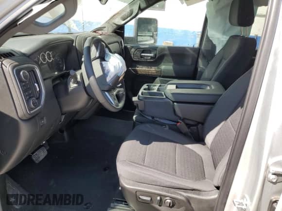 2023 Chevrolet Silverado 3500HD LT с VIN 2GC4YTEY0P1721511, выставлен на аукционе Copart как лот 57262835 с пробегом 4 407 миль миль и Списание • Salvage title. История ставок и продаж доступна на DreamBid. Изображение 7.