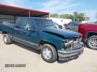 1996 Chevrolet Silverado 1500 z VIN 1GCEC19M6TE114911, wystawiony jako IAAI lot #43199054 z przebiegiem 174 380 mil mil oraz . Historia ofert i sprzedaży dostępna na DreamBid. Obrazek 1.