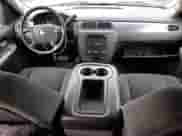 2007 Chevrolet Suburban LT z VIN 1GNFK16367J264668, wystawiony jako Copart lot #91350005 z przebiegiem 143 693 mil mil oraz Czysty tytuł • Clean title. Historia ofert i sprzedaży dostępna na DreamBid. Obrazek 8.