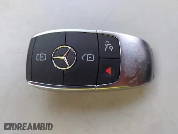 ✅ 2019 Mercedes-Benz C 300 • VIN: 55SWF8DB4KU308892 • Lot: 43566303. Wystawiony na IAAI z przebiegiem 170 253 mil. Bezpłatny archiwum sprzedaży aukcyjnych z USA i szczegółowy raport historii pojazdu na DreamBid. Zdjęcie 11.