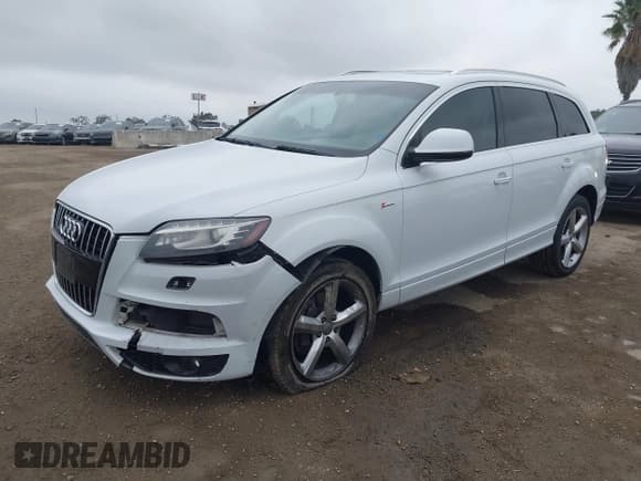 ✅ 2013 Audi Q7 S line Prestige • VIN: WA1DGAFE4DD016670 • Lot: 42201459. Wystawiony na IAAI z przebiegiem 83 278 mil. Bezpłatny archiwum sprzedaży aukcyjnych z USA i szczegółowy raport historii pojazdu na DreamBid. Zdjęcie 2.