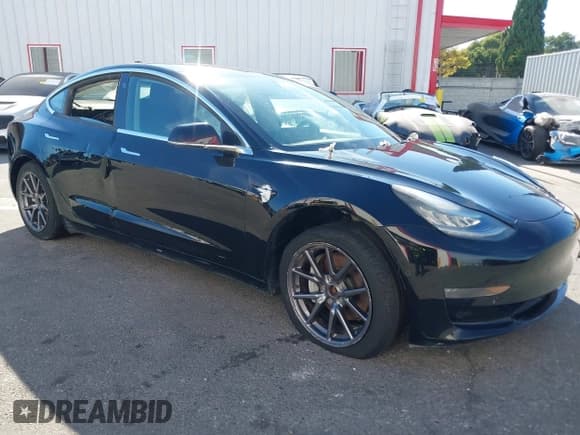 ✅ 2018 Tesla Model 3 Long Range Battery • VIN: 5YJ3E1EB5JF127862 • Lot: 42866317. Listed on IAAI with 35,786 mi. Free auction sales archive from the USA and detailed vehicle history report at DreamBid. Image 1.
