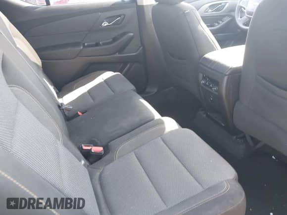 2018 Chevrolet Traverse LS с VIN 1GNERFKW4JJ137560, выставлен на аукционе IAAI как лот 43198991 с пробегом 171 873 миль миль и . История ставок и продаж доступна на DreamBid. Изображение 8.