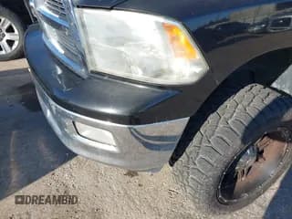 ✅ 2009 Dodge 1500 SLT • VIN: 1D3HB13T89S815516 • Lot: 41660093. Wystawiony na IAAI z przebiegiem 267 402 mil. Bezpłatny archiwum sprzedaży aukcyjnych z USA i szczegółowy raport historii pojazdu na DreamBid. Zdjęcie 6.