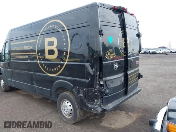 ✅ 2021 Ram ProMaster Cargo • VIN: 3C6LRVDG8ME585020 • Lot: 42601543. Listed on IAAI with 29,150 mi. Free auction sales archive from the USA and detailed vehicle history report at DreamBid. Image 6.