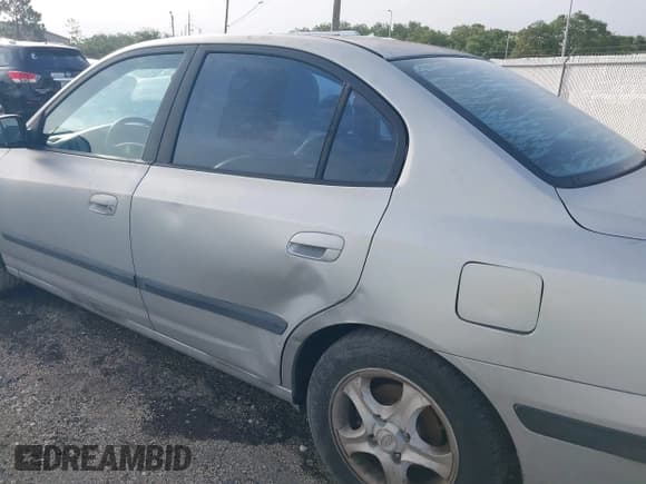 ✅ 2005 Hyundai Elantra GLS • VIN: KMHDN46D95U046295 • Lot: 42407484. Wystawiony na IAAI z przebiegiem 90 926 mil. Bezpłatny archiwum sprzedaży aukcyjnych z USA i szczegółowy raport historii pojazdu na DreamBid. Zdjęcie 12.