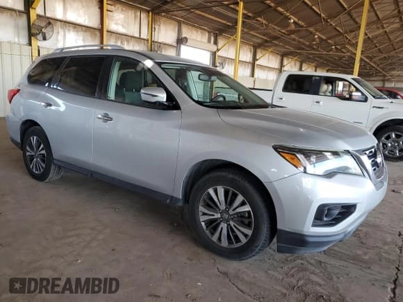 ✅ 2019 Nissan Pathfinder SL • VIN: 5N1DR2MMXKC577275 • Лот: 82176755. Опубликован ранее на Copart с пробегом 153 790 миль. Бесплатный доступ к архиву аукционных продаж из США и подробный отчёт об истории автомобиля на DreamBid. Изображение 4.
