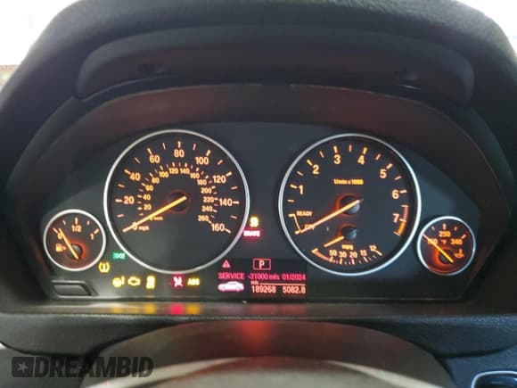 ✅ 2012 BMW 3 Series 328i • VIN: WBA3A5G51CNP17200 • Лот: 92712535. Опубликован ранее на Copart с пробегом 189 268 миль. Бесплатный доступ к архиву аукционных продаж из США и подробный отчёт об истории автомобиля на DreamBid. Изображение 9.