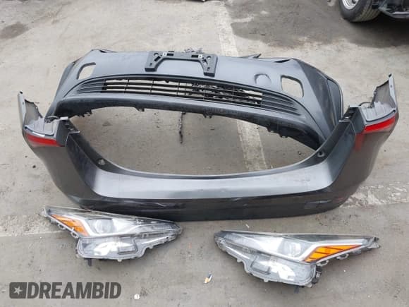 ✅ 2021 Toyota Prius L Eco • VIN: JTDKAMFU8M3144391 • Лот: 42477718. Опубликован ранее на IAAI с пробегом 314 346 миль. Бесплатный доступ к архиву аукционных продаж из США и подробный отчёт об истории автомобиля на DreamBid. Изображение 12.