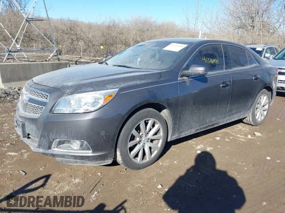 2013 Chevrolet Malibu LT z VIN 1G11E5SA4DF255089, wystawiony jako IAAI lot #41376450 z przebiegiem 159 824 mil mil oraz . Historia ofert i sprzedaży dostępna na DreamBid. Obrazek 2.
