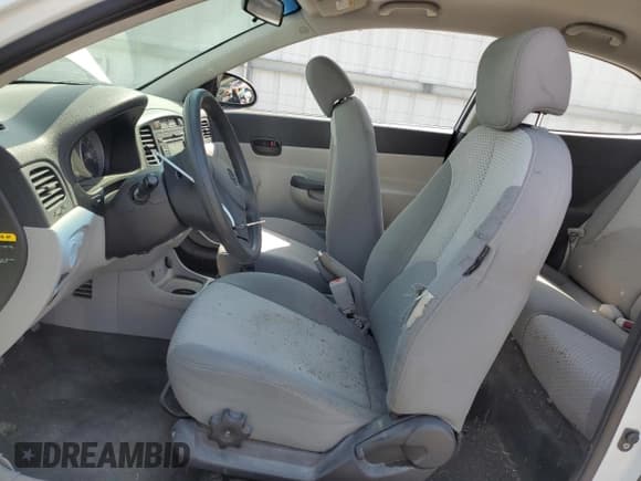 ✅ 2009 Hyundai Accent GS • VIN: KMHCM36C49U123368 • Лот: 51604145. Опубликован ранее на Copart с пробегом 150 020 миль. Бесплатный доступ к архиву аукционных продаж из США и подробный отчёт об истории автомобиля на DreamBid. Изображение 7.