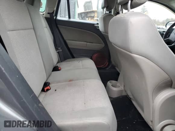 2012 Dodge Caliber SXT z VIN 1C3CDWDA2CD507880, wystawiony jako Copart lot #80936024 z przebiegiem 136 703 mil mil oraz Czysty tytuł • Clean title. Historia ofert i sprzedaży dostępna na DreamBid. Obrazek 10.