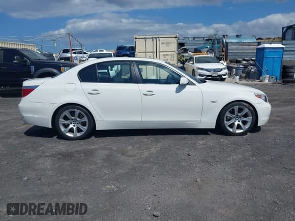✅ 2007 BMW 5 Series 550i • VIN: WBANB53537CP08348 • Lot: 43539262. Listed on IAAI with 39,037 mi. Free auction sales archive from the USA and detailed vehicle history report at DreamBid. Image 13.