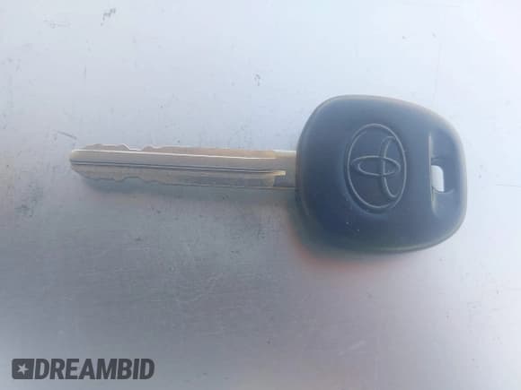 ✅ 2006 Toyota Corolla S • VIN: 1NXBR32E96Z651018 • Lot: 43650321. Listed on IAAI with 299,999 mi. Free auction sales archive from the USA and detailed vehicle history report at DreamBid. Image 11.